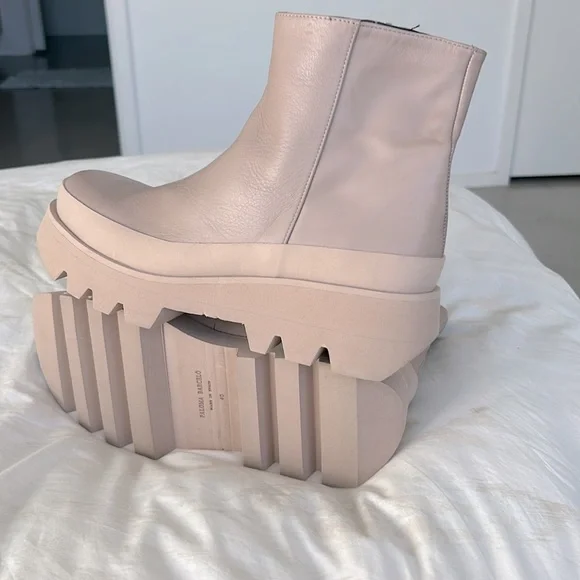 Paloma Barcelona platform ankle boot Size 40 NWOT in Pinky off white/Pinky Beige - Picture 6 of 9